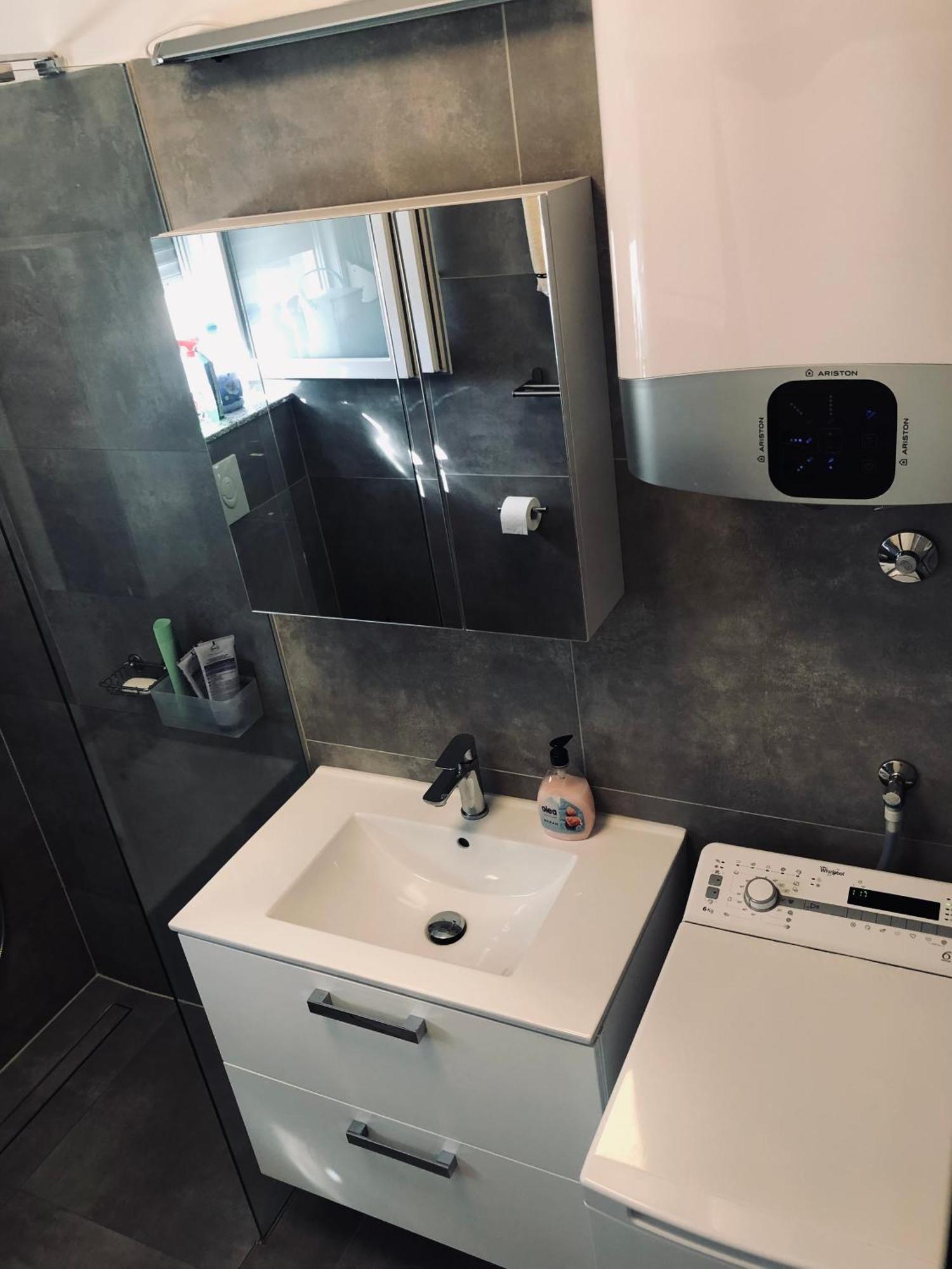 Apartment Lea Nin Buitenkant foto
